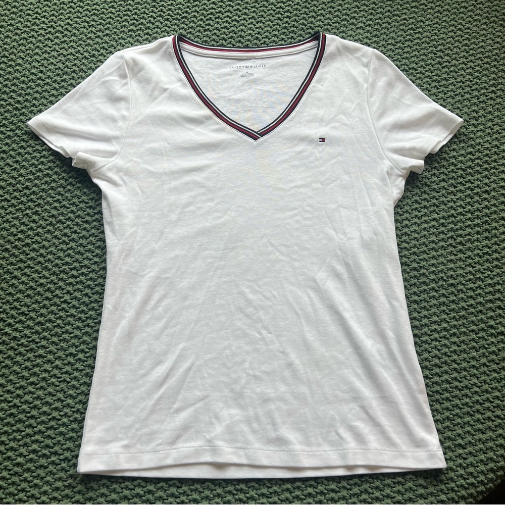 Tommy Hilfiger V-Neck Shirt Size M
